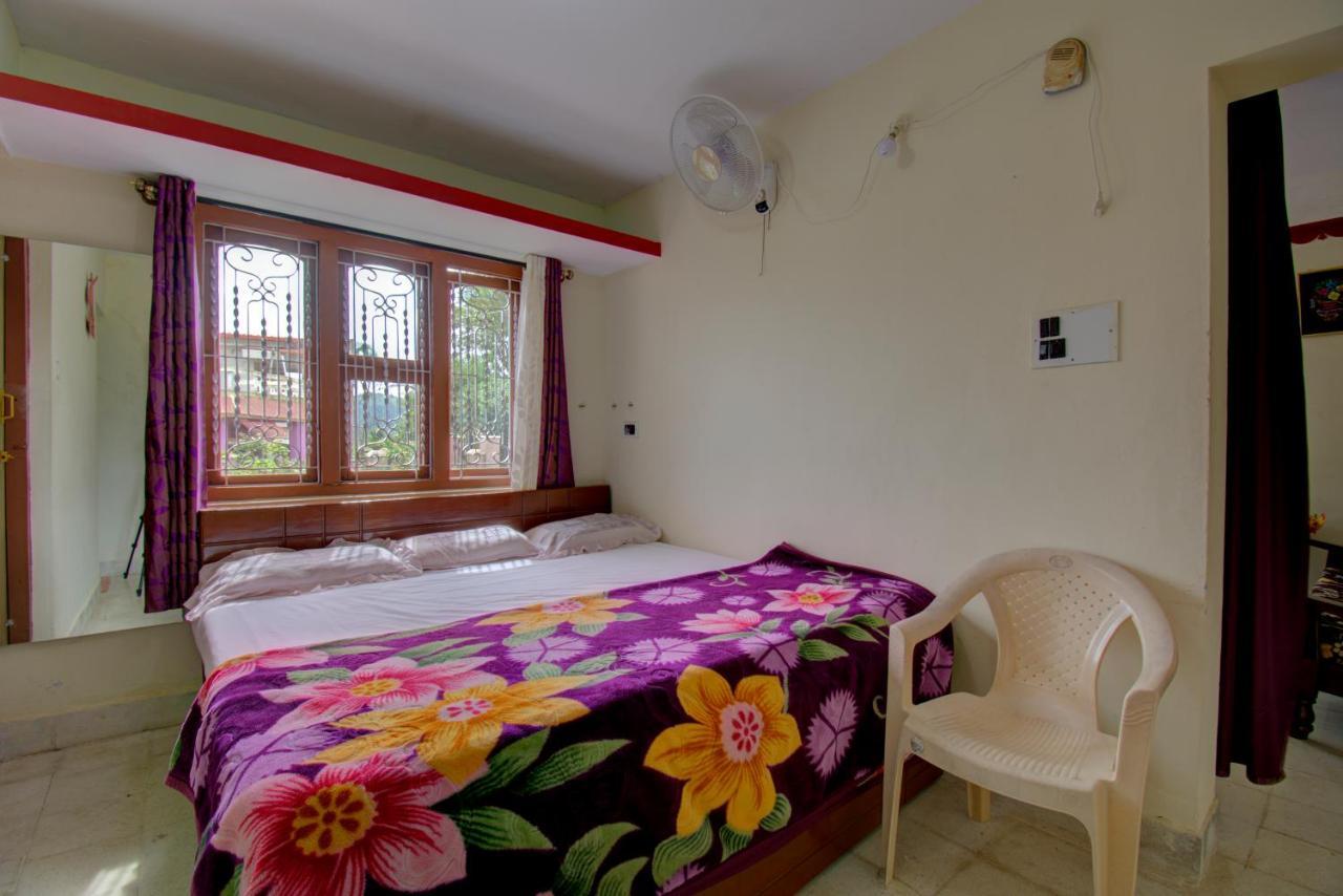 Chuppi Homestay Madikeri Exteriör bild