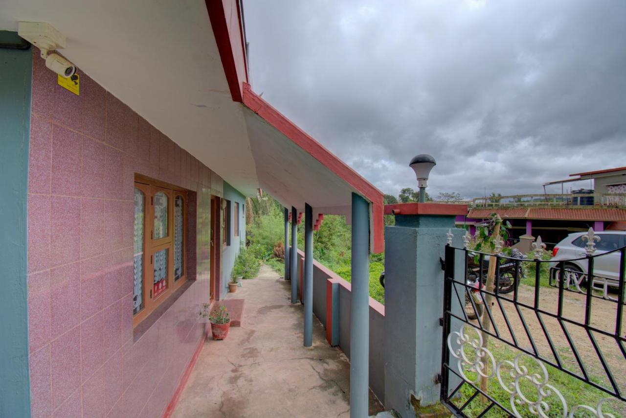 Chuppi Homestay Madikeri Exteriör bild